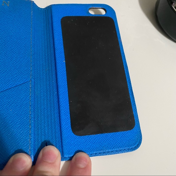 Monogram Canvas IPhone 6 Folio Tech Accessory
Product #: L2111865 - Picture 2 of 6